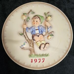 Goebel 1977 Annual Plate with Boy and Bird - Cream and Multicolor